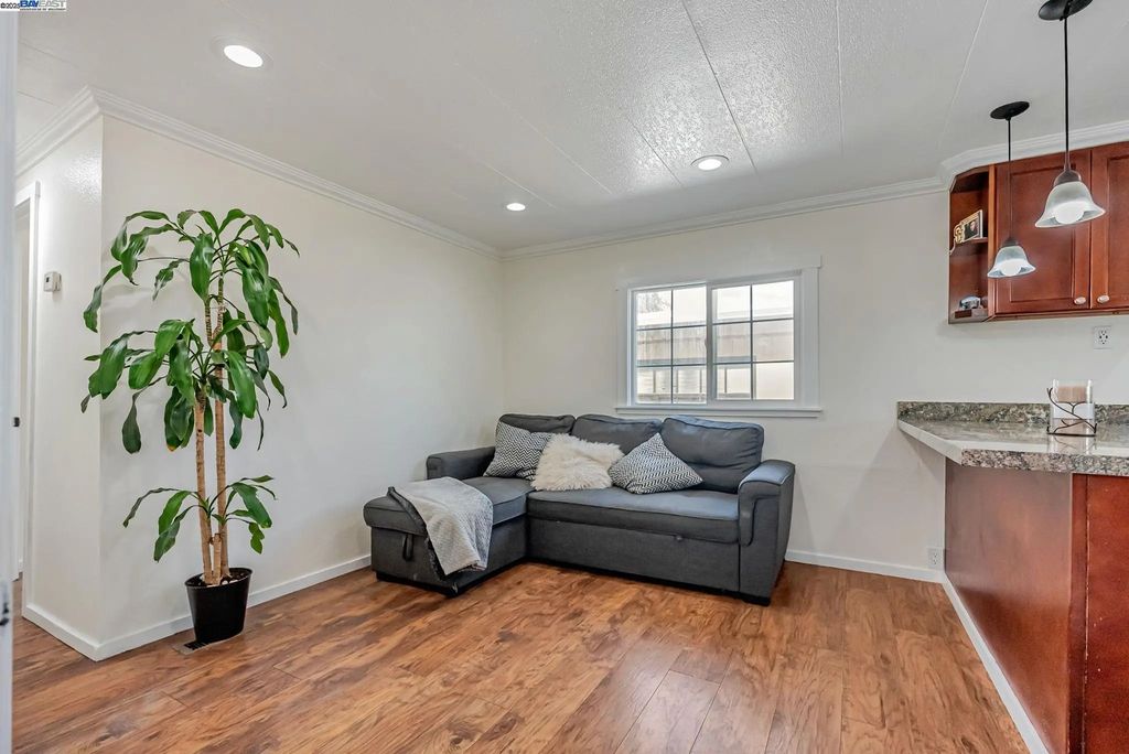 19150 Hesperian Blvd #19, Hayward