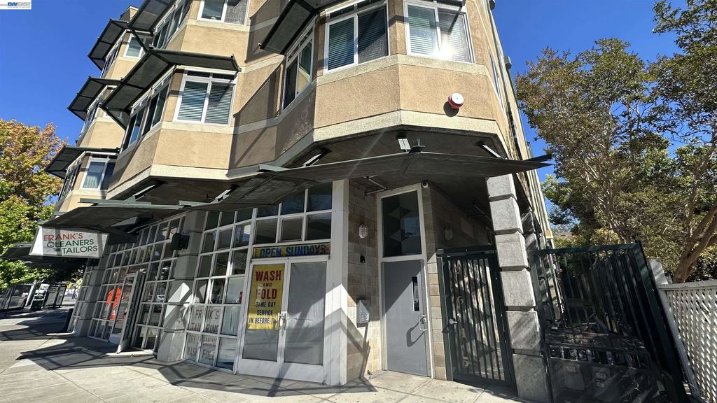 2615 Telegraph Ave, Berkeley
