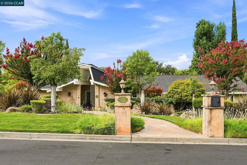 126 Peake Pl, Alamo