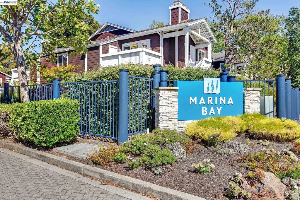 135 Bayside Ct, Richmond