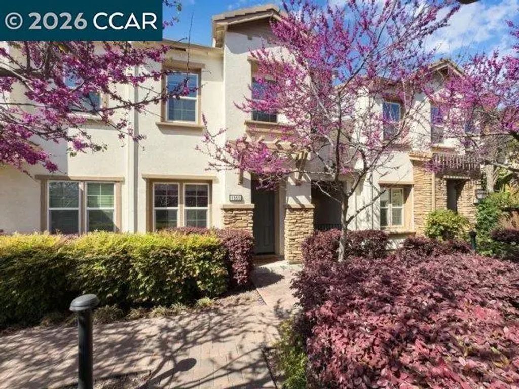 1555 Glenn St, Hayward