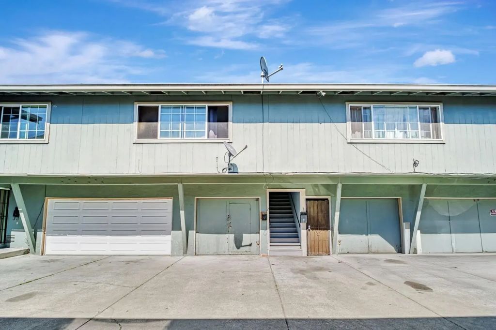188 Sunset Boulevard, Hayward