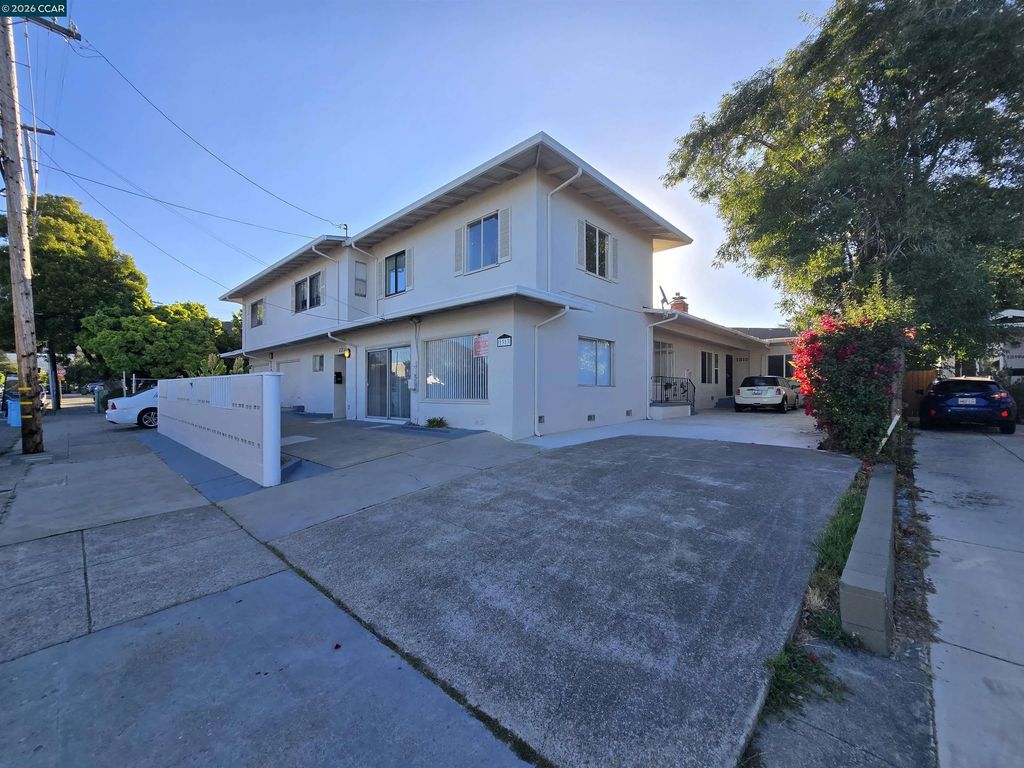 1313 Curtis St, Berkeley