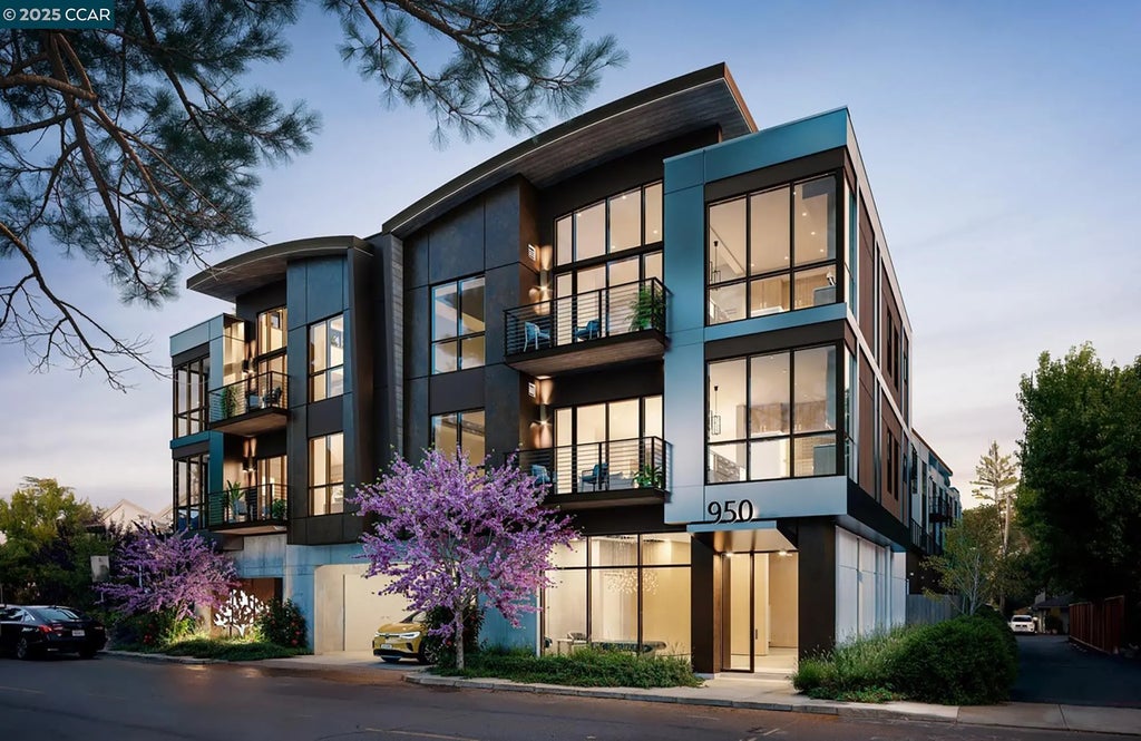 950 Hough Ave 210, Lafayette