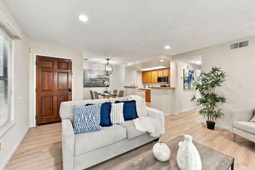 4943 Conway Terrace, Fremont