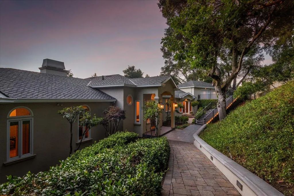 55 Vista Verde Way, Portola Valley