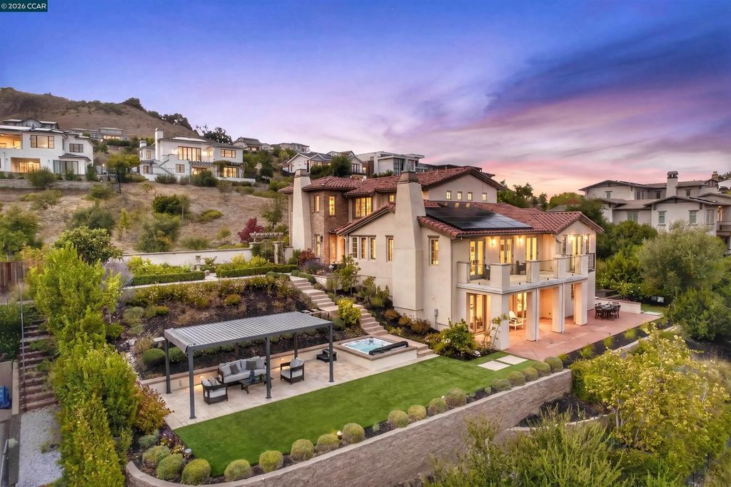 16 Rabble Rd, Orinda