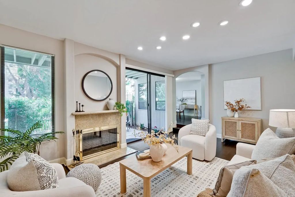 928 Wright Avenue 401, Mountain View