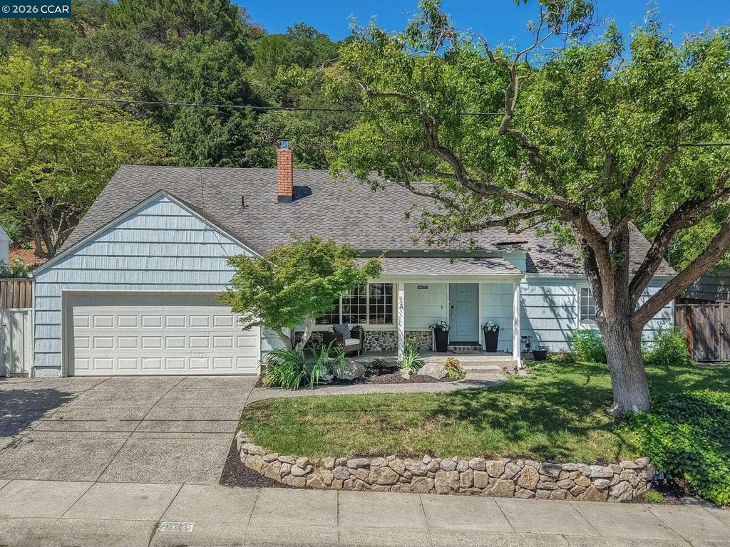 5412 Degnan Dr, Martinez