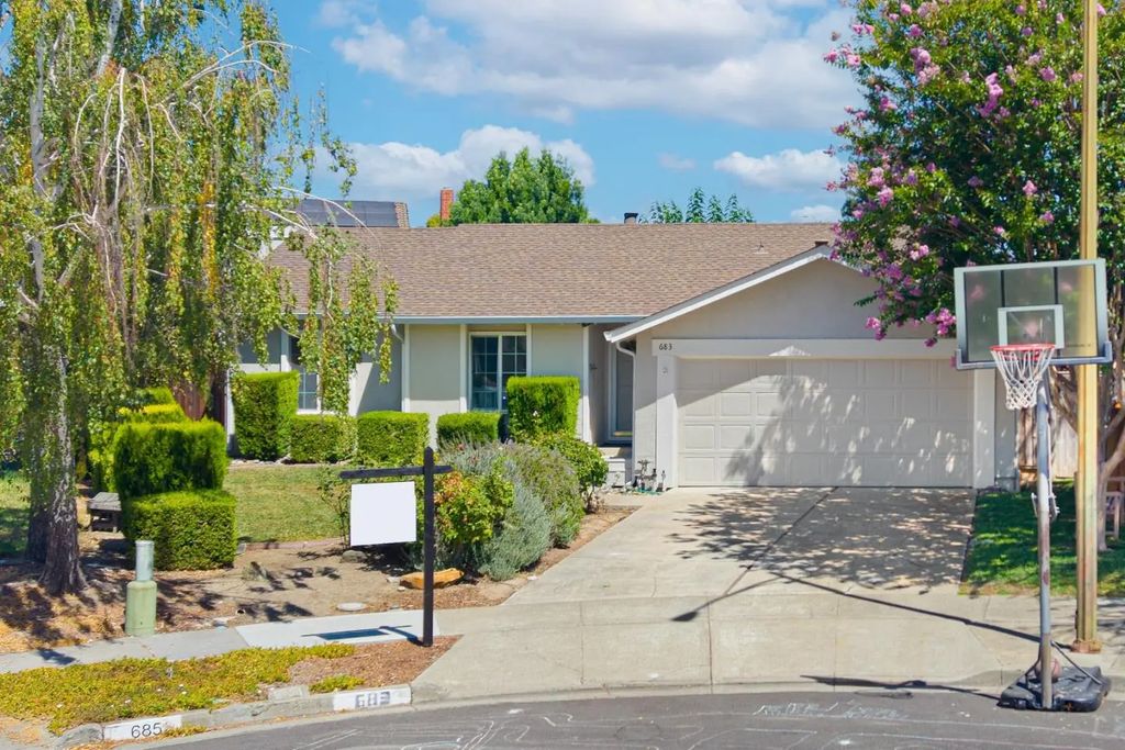 683 Choctaw Court, San Jose