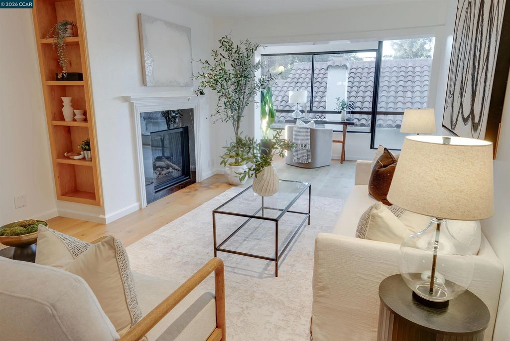 1830 Lakeshore Ave 406, Oakland