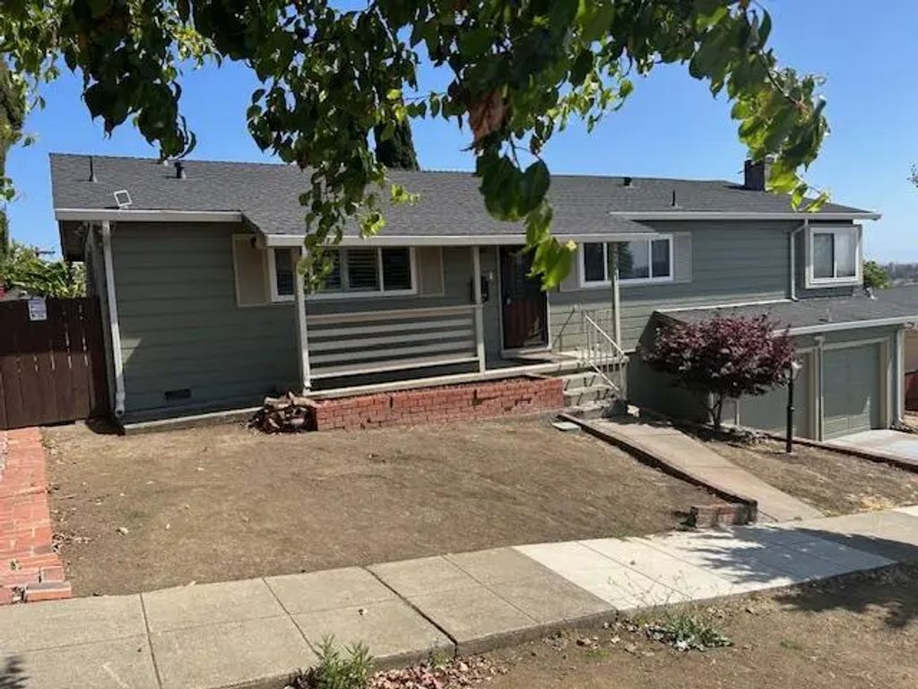 N/A, Hayward
