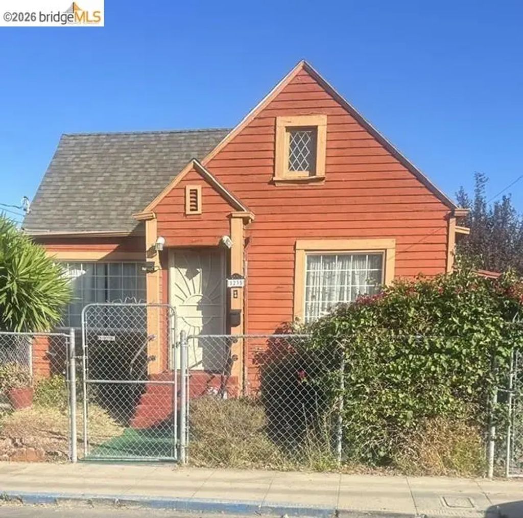 1235 104th Ave, Oakland