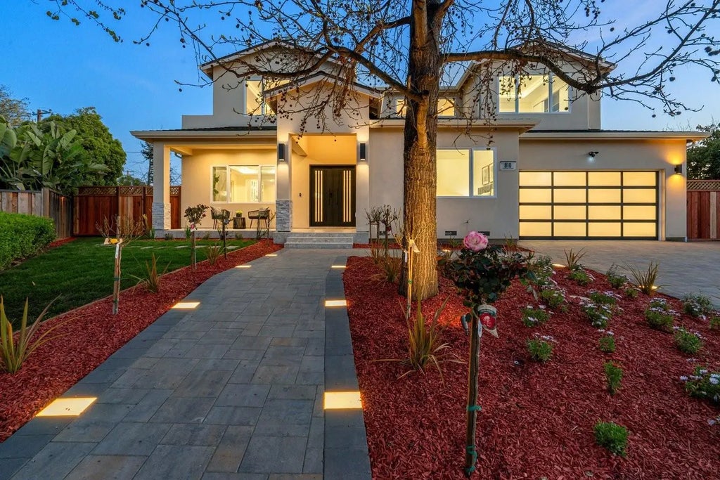 810 Virginia Court, Campbell