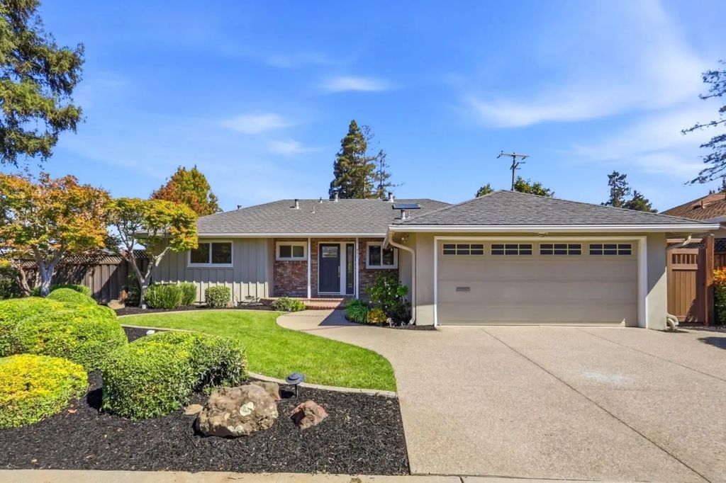 471 Lowell Drive, Santa Clara