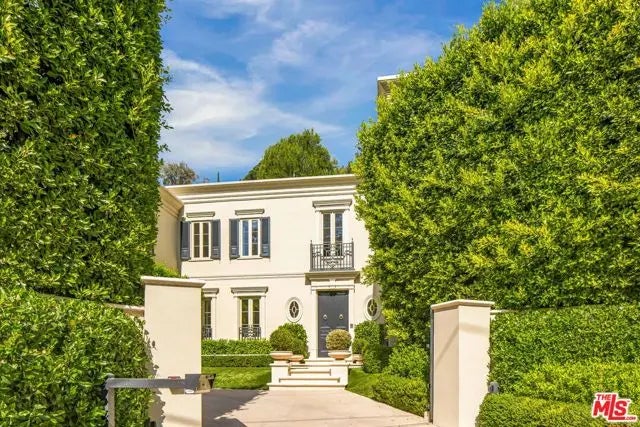 2401 Bowmont Drive, Beverly Hills