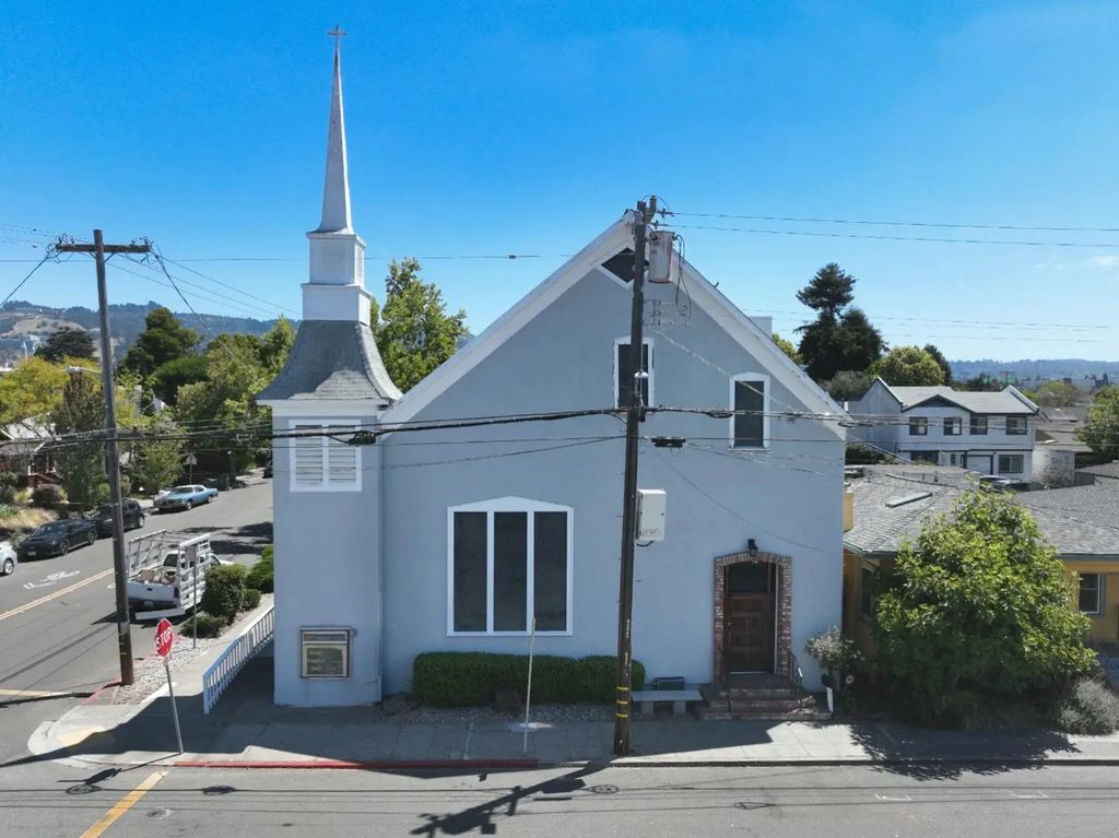 2703 California, Berkeley