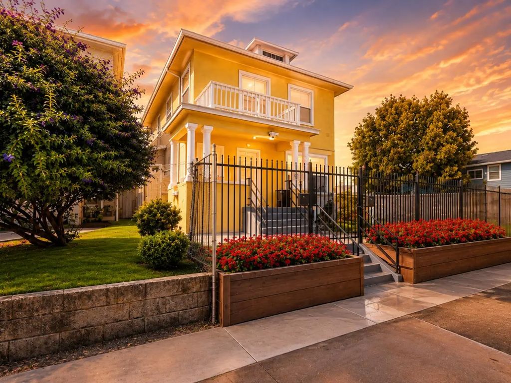 871 37th Street, Emeryville