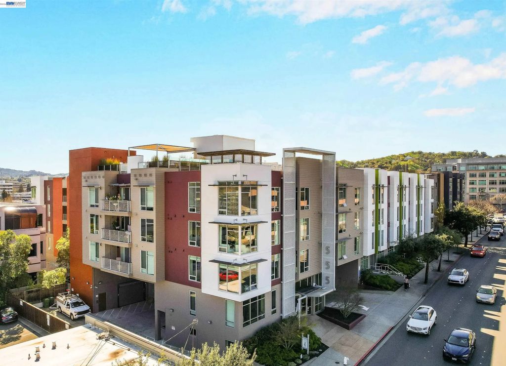 555 Ygnacio Valley Rd 318, Walnut Creek