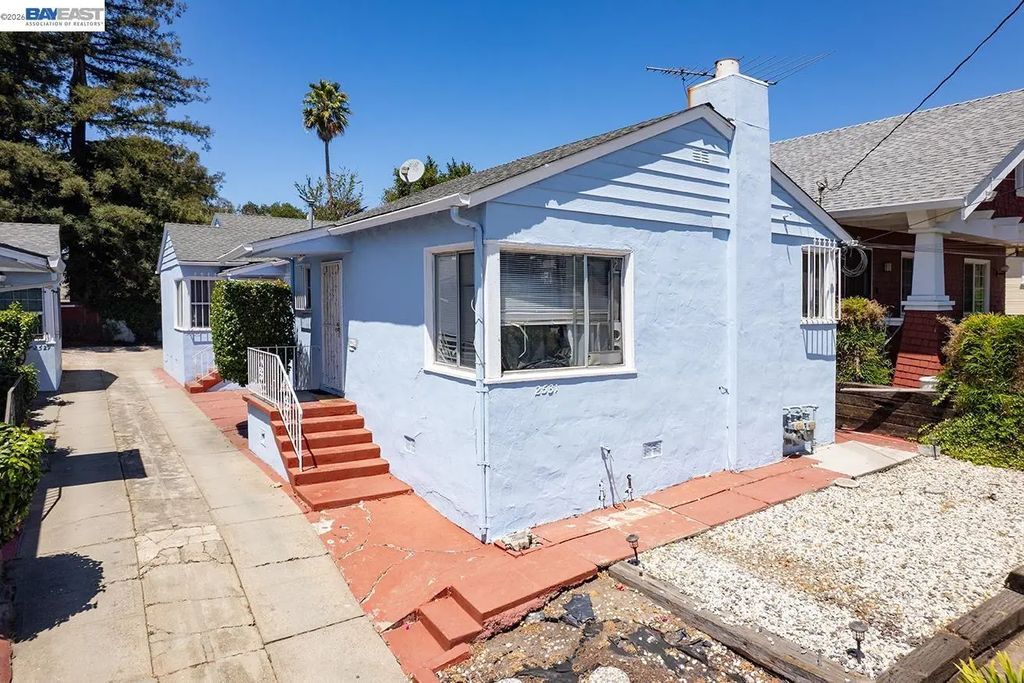 2533 19th Ave, Oakland