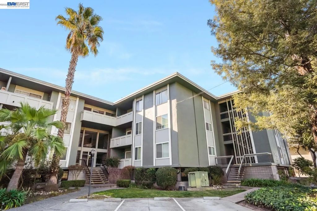 1458 Hudson Street 107, Redwood City