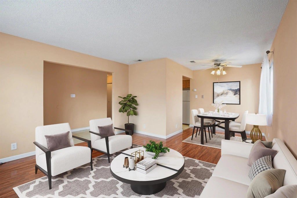 1040 Mohr Ln A, Concord