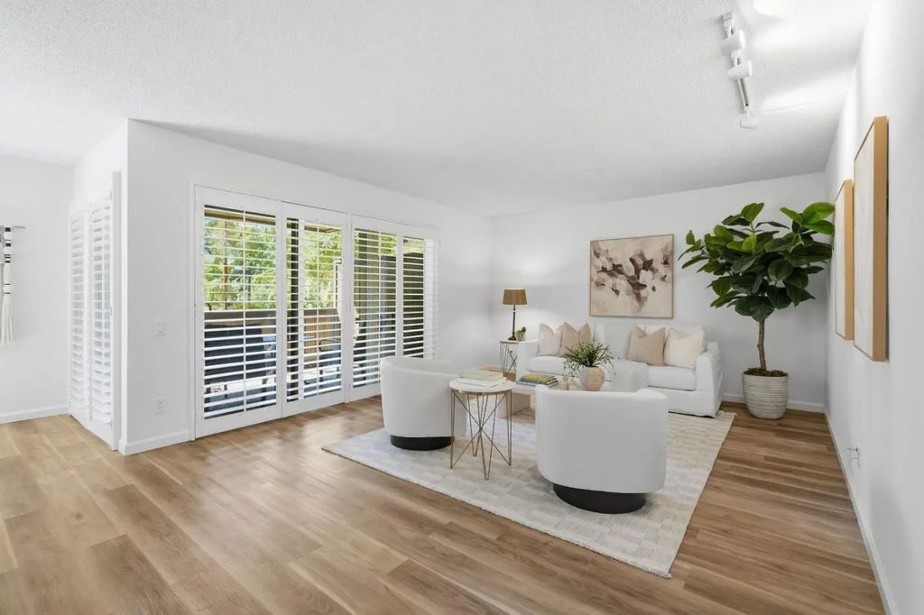 3318 Brittan Avenue 3, San Carlos