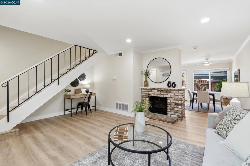 1571 Schenone Ct A, Concord