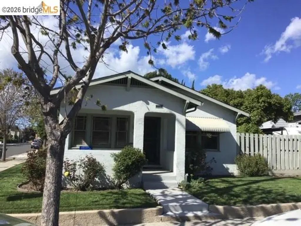 322 W 9th St, Antioch