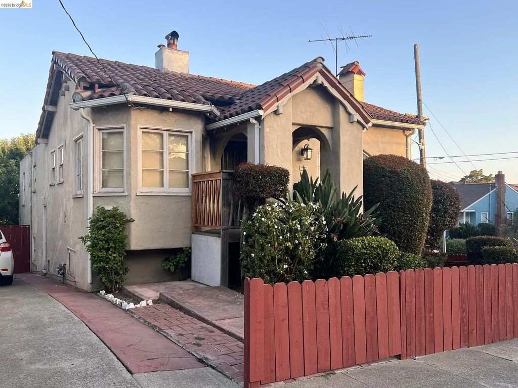 3000 Morcom Ave, Oakland