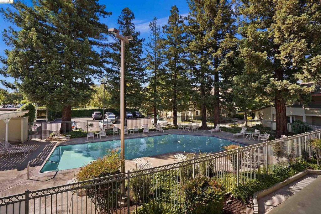 1505 Kirker Pass Rd 214, Concord