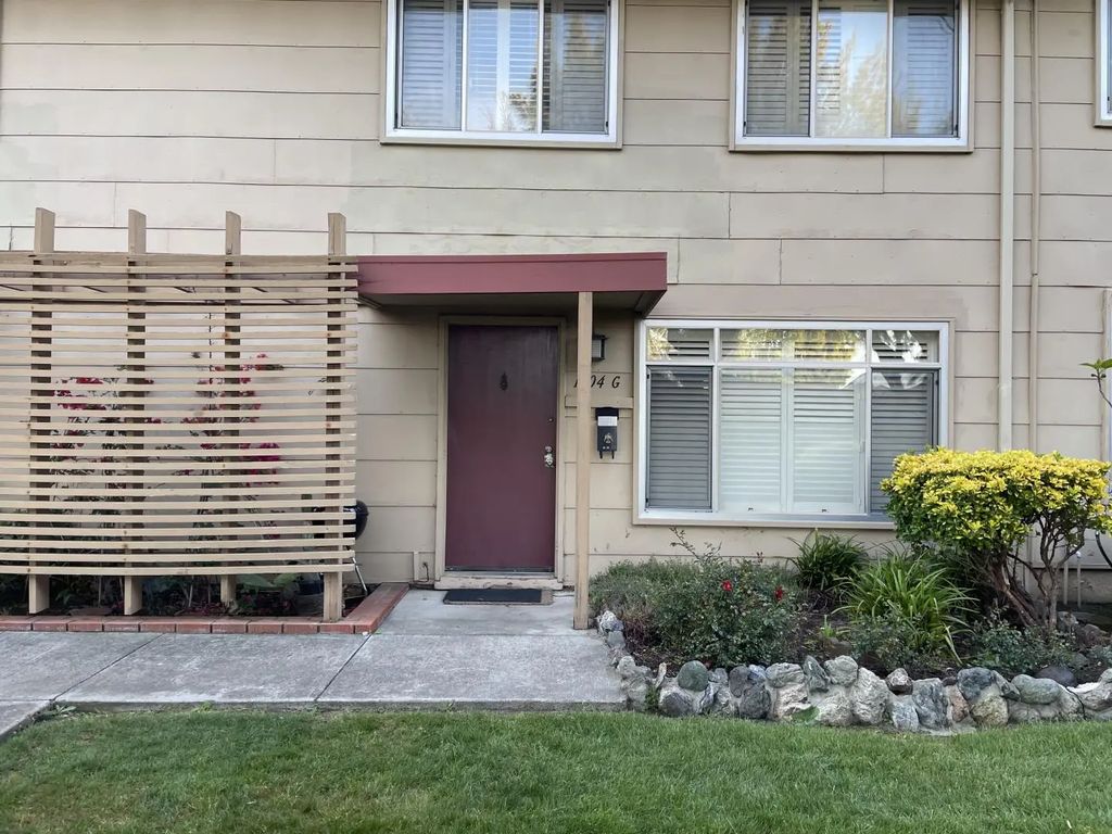 1504 Day Avenue G, San Mateo