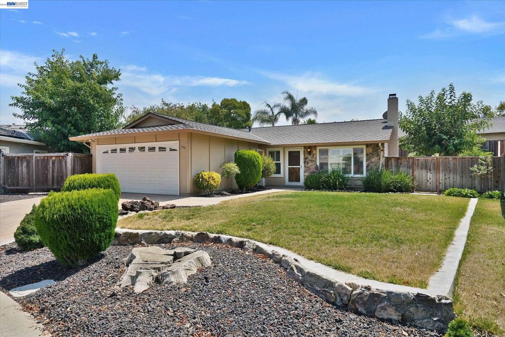 555 Teal Ct, Livermore