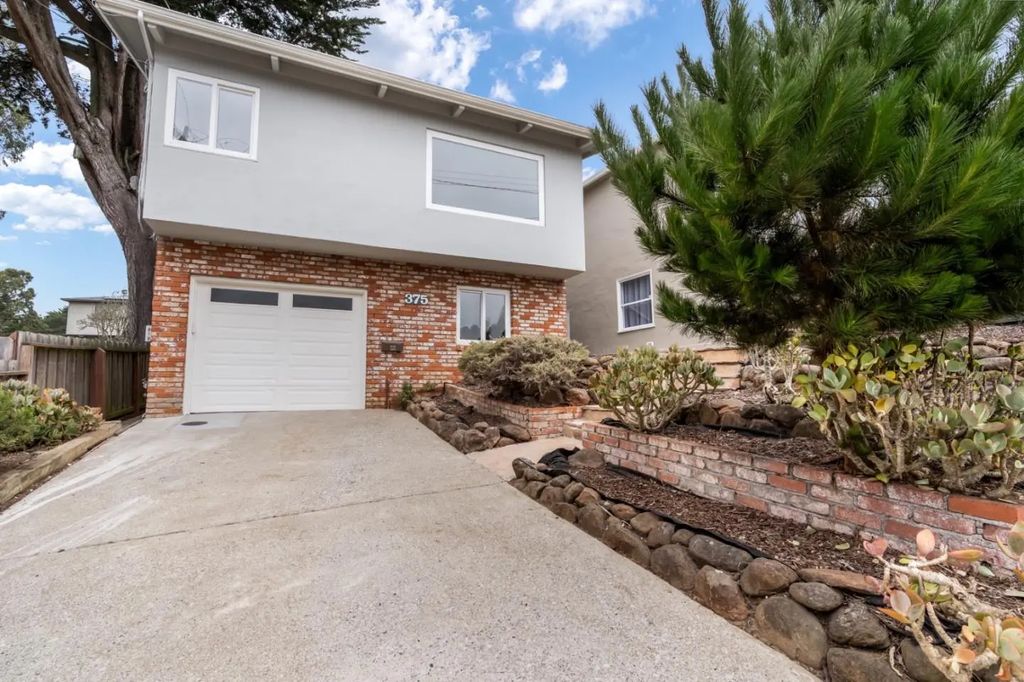 375 Bancroft Way, Pacifica
