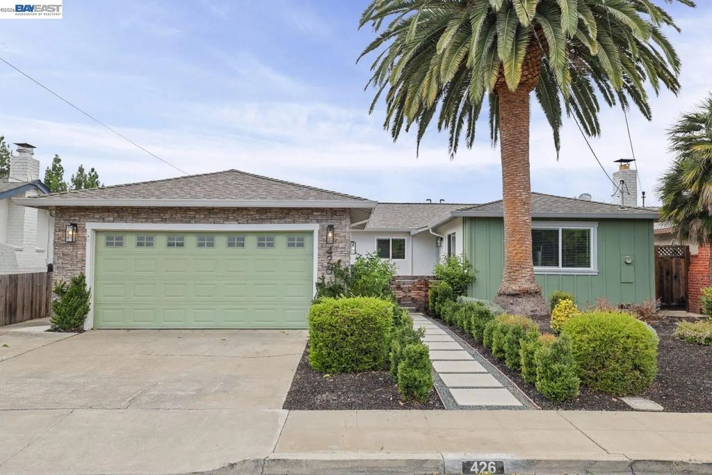 426 Falcon Way, Livermore