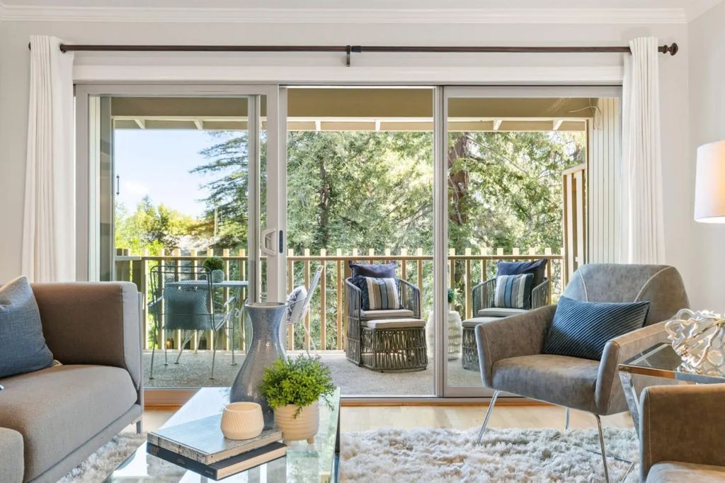 2315 Eastridge Avenue 724, Menlo Park