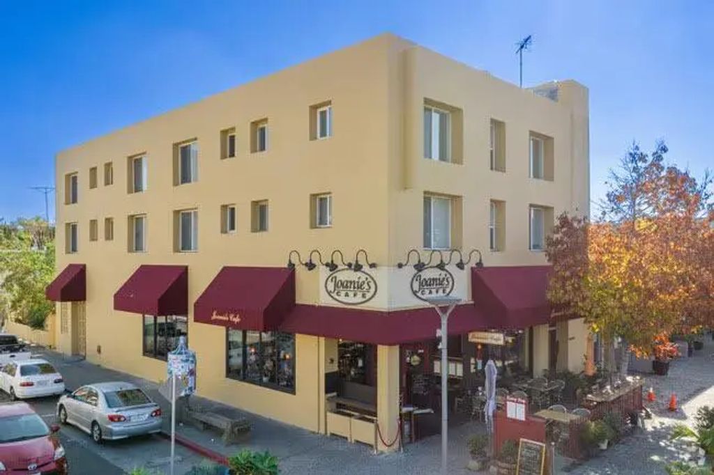 411 California Avenue A5, Palo Alto