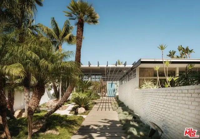 1911 La Mesa Drive, Santa Monica