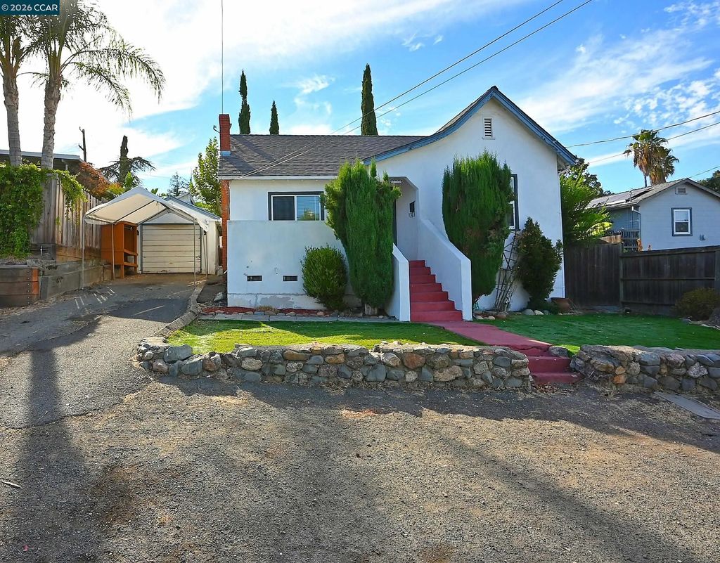 1035 Palm Ave, Martinez