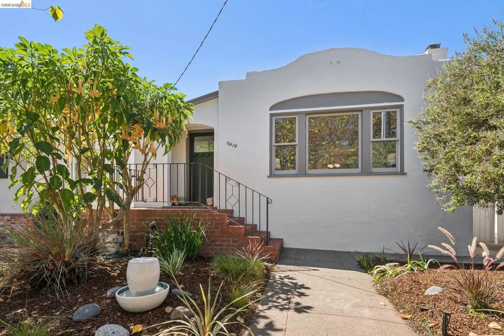 5819 Patton Street, Oakland