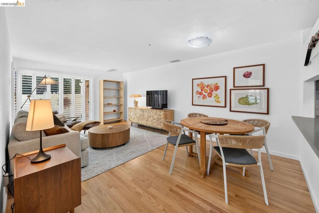 911 S Villa Way, Walnut Creek
