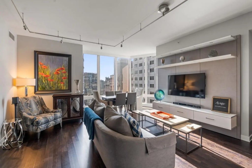 301 Mission Street 36f, San Francisco