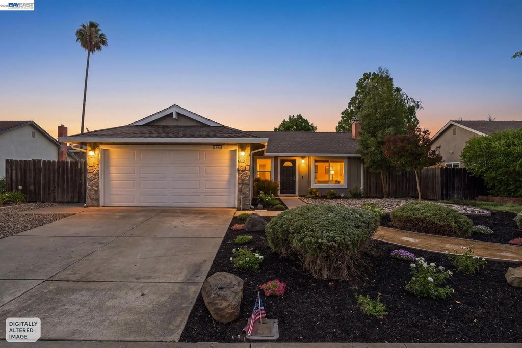 1665 Honeysuckle Rd, Livermore