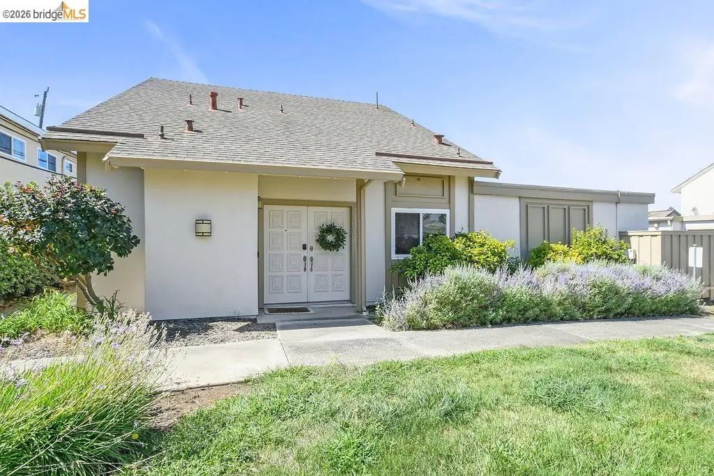 4874 Wolf Way, Concord