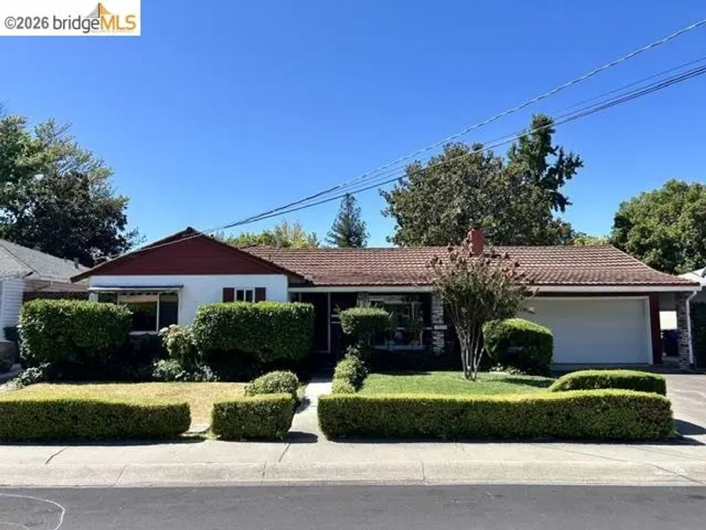 2133 Holbrook Dr, Concord