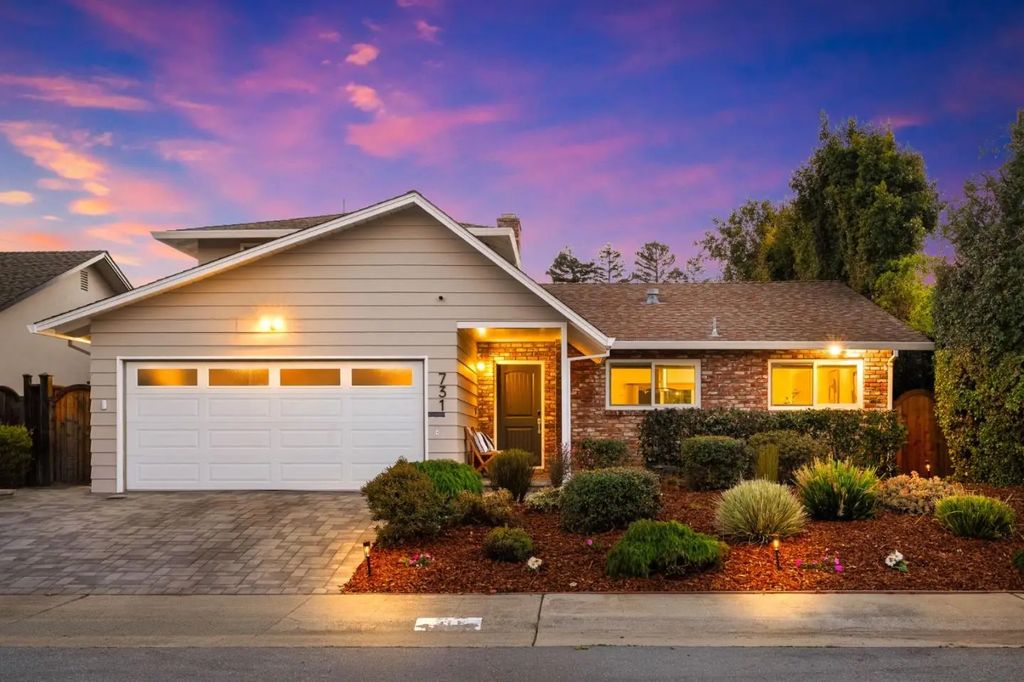 731 W Capistrano Way, San Mateo