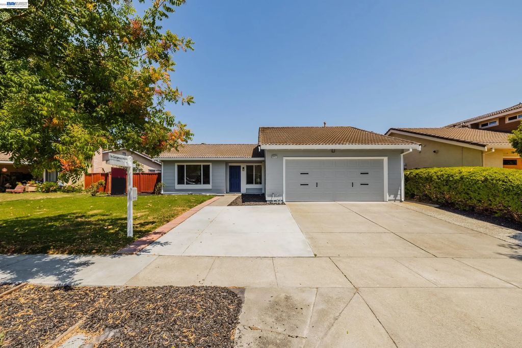 33457 Caliban Dr, Fremont