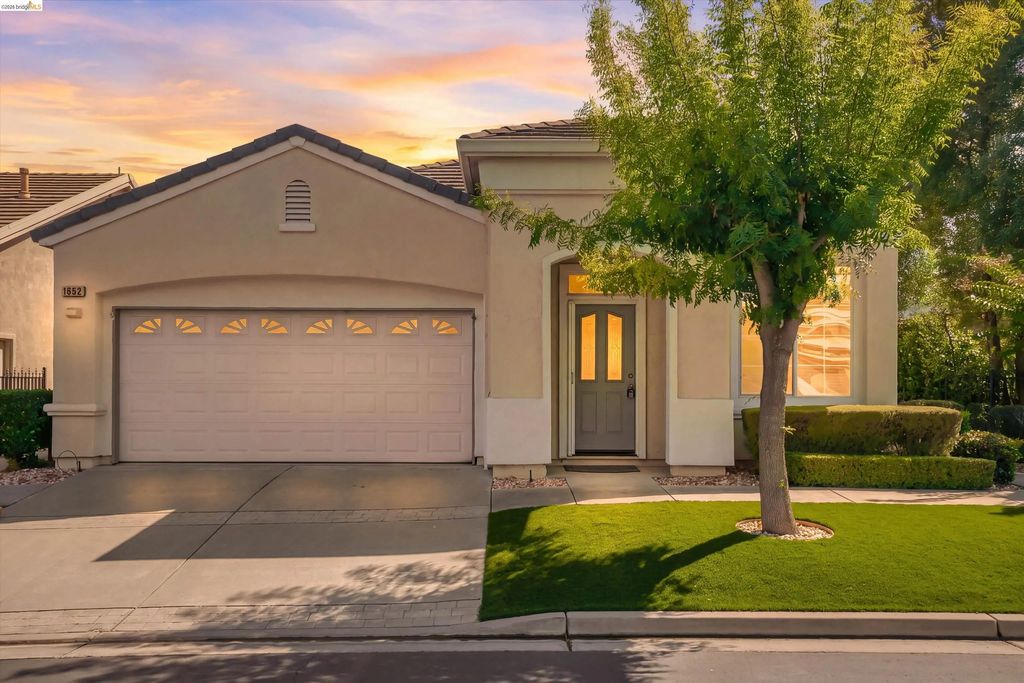 1852 Island Park Pl, Brentwood