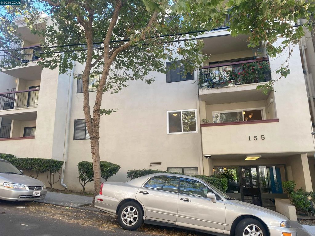 155 Pearl St 104, Oakland