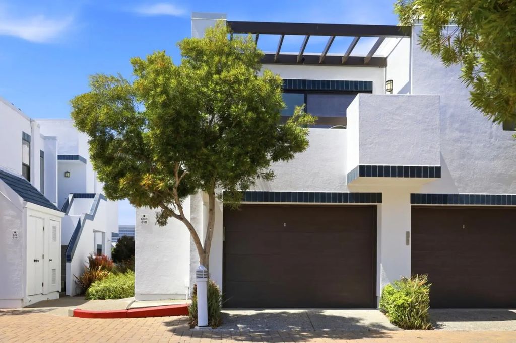 608 Portofino Lane, Foster City